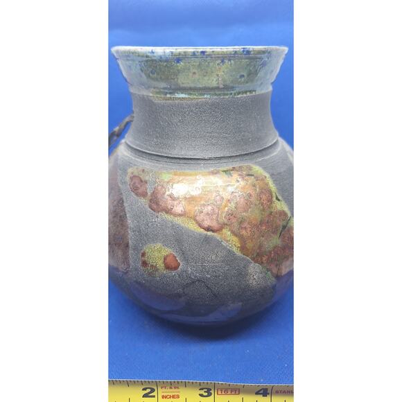 Fired Copper Raku Art Pottery Vase w/Tassel- Artist Signed "LEE" Mint Condition - Picture 11 of 11